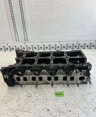 Renault Trafic III (X82) Engine head 110422959R