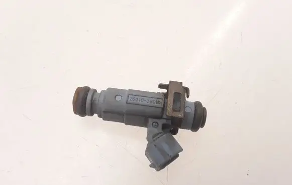 Hyundai Santa Fe Fuel injector 3531038010 9260930003