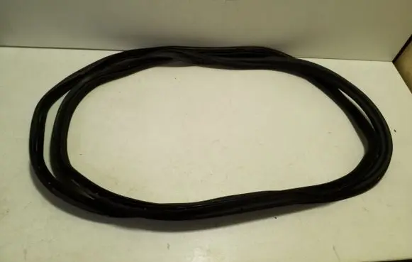 Volkswagen Tiguan Trunk rubber seal (body) 5NA827705
