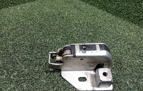 Mercedes-Benz Sprinter W906 Tailgate lock latch A9067400035