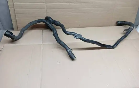 Volkswagen Tiguan Engine coolant pipe/hose 5N0121156C