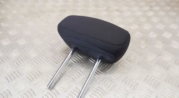 Nissan Leaf II (ZE1) Rear seat headrest 