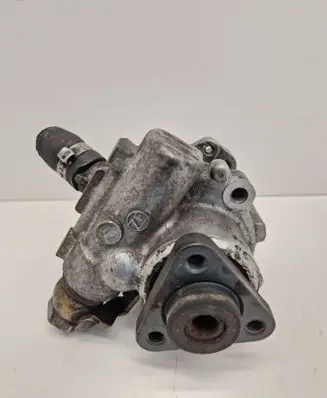 Volkswagen PASSAT B5.5 Power steering pump 91128
