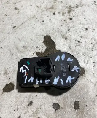 Opel Insignia A Light switch 13268694
