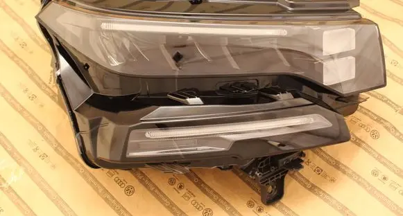 Citroen C5 Aircross Headlight/headlamp 9875281280