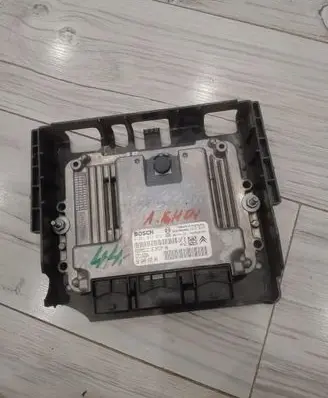 Peugeot 207 Engine control unit/module ECU 9664843780