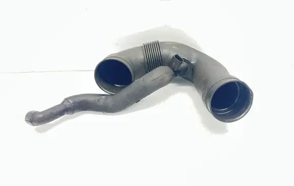 Mercedes-Benz C W203 Intercooler hose/pipe 6110940108