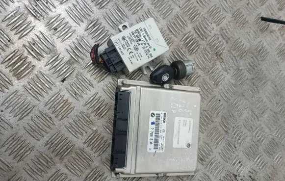 BMW 5 E39 Engine ECU kit and lock set 7788310 28RTE978 0281010314