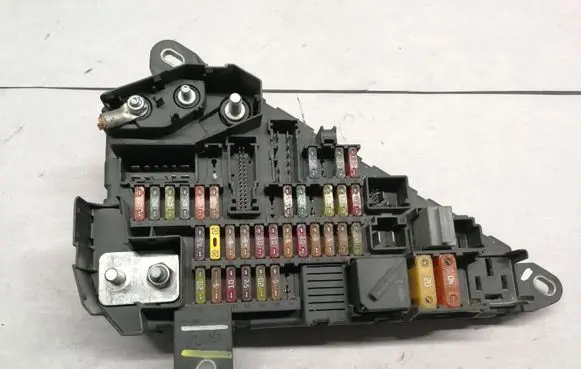 BMW 5 E60 E61 Fuse box set 6906603