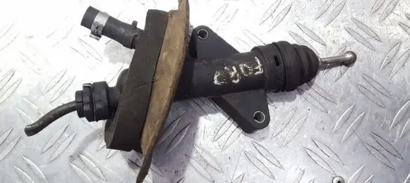 Clutch master cylinder