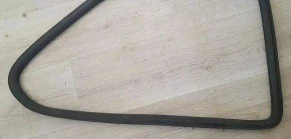 Volkswagen Golf I Rear side glass trim 171845322