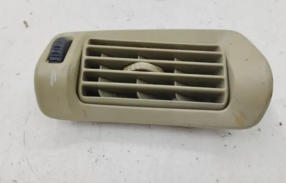 Volvo XC90 Rear air vent grill 130082118