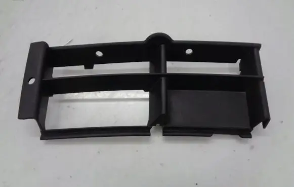 BMW 5 E39 Front bumper lower grill 51118235642