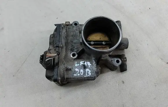 Mazda 6 Throttle body valve L3R413640