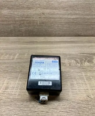 Toyota Corolla Verso AR10 Door control unit/module 897410F010 61B168000