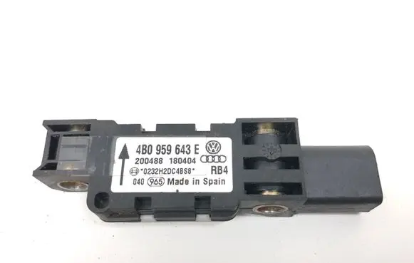 Audi A8 S8 D3 4E Airbag deployment crash/impact sensor 4B0959643E