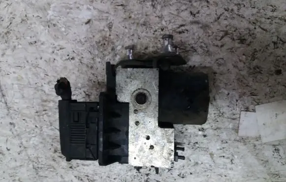 Mercedes-Benz E W210 ABS Pump