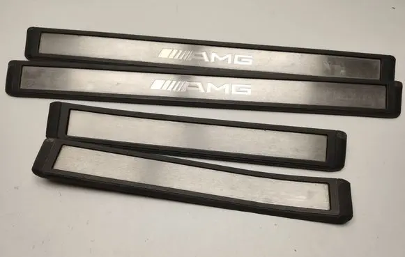 Mercedes-Benz E W211 Front sill trim cover A2116802735