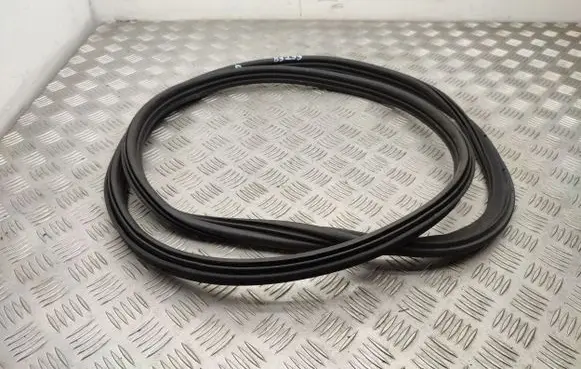 Ford Fiesta Trunk rubber seal (body) 