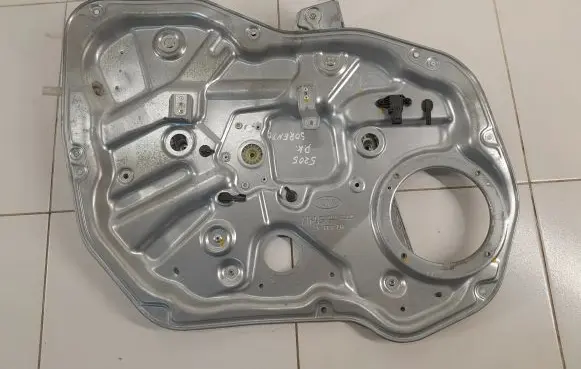 KIA Sorento Front window lifting mechanism without motor NOCODE