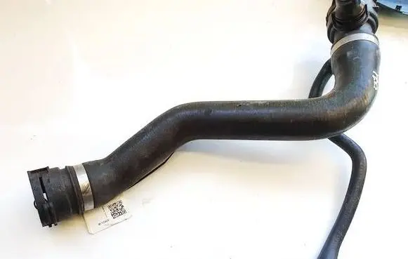 BMW 5 E60 E61 Engine coolant pipe/hose 7525641