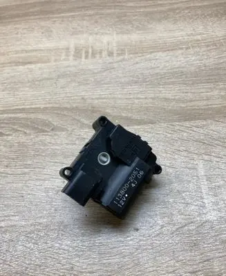 Mitsubishi Canter Air flap motor/actuator 1138002051