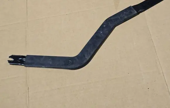 BMW 1 E82 E88 Battery bracket 7581791