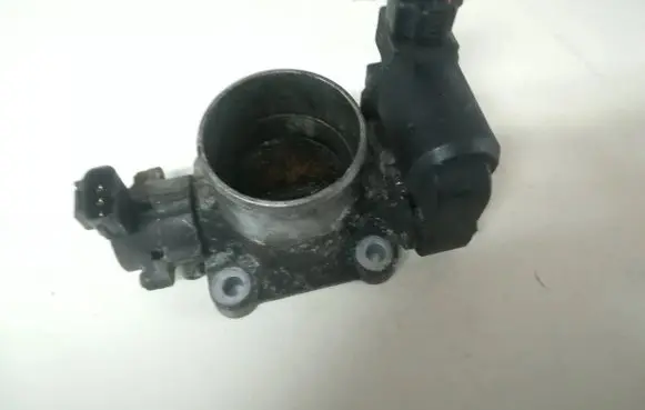 Toyota RAV 4 (XA30) Throttle valve 1923002010 192300-2010