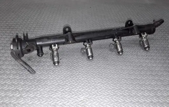 Fuel injectors set