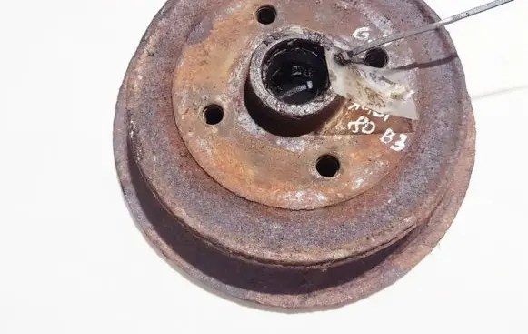 Audi 80 90 B3 Drum brake (rear) 893501615