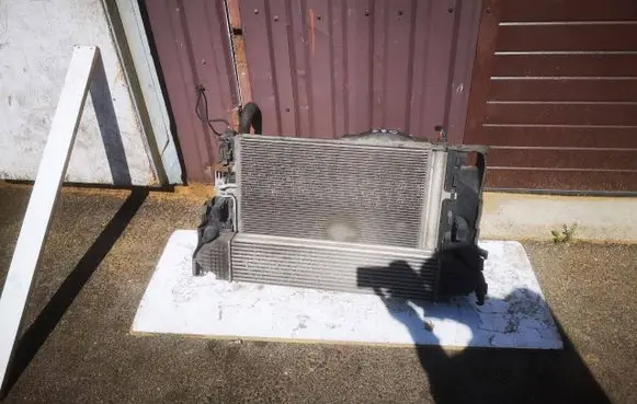 Volvo S80 Radiator set 880655