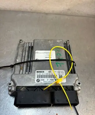 BMW 3 E90 E91 Engine control unit/module ECU DOBMW1E873E90