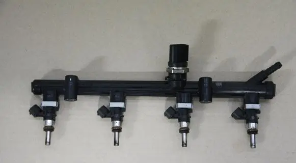 Audi A3 S3 8V Fuel main line pipe 06K133681A