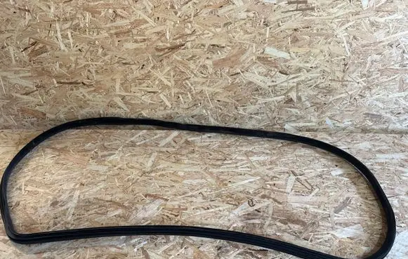 Volvo S60 Rubber seal rear door 