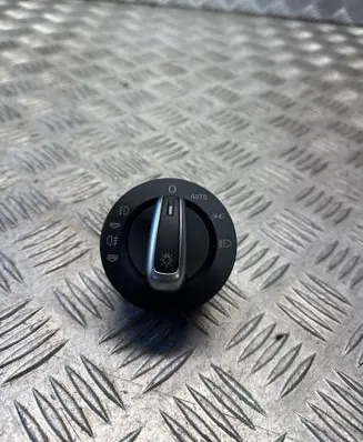 Audi Q7 4L Light switch