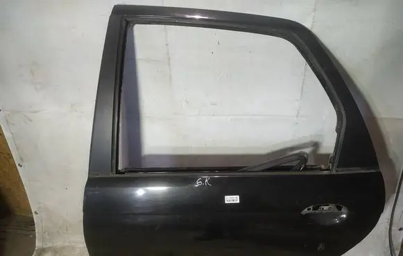 Renault Scenic I Rear door juodos