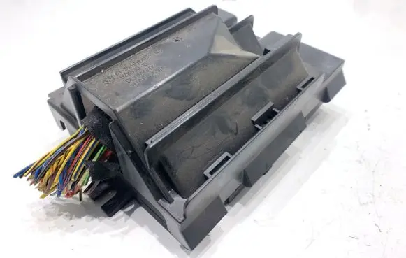 BMW 5 E60 E61 Xenon control unit/module 9137775