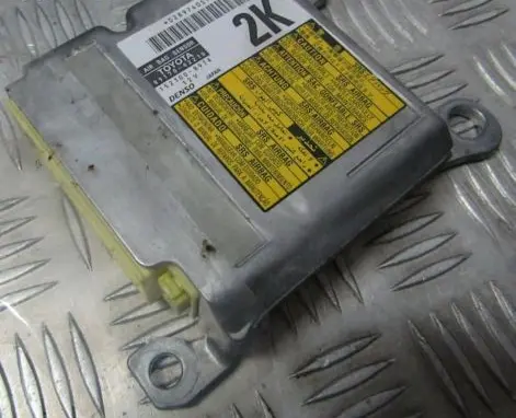 Toyota RAV 4 (XA30) Airbag control unit/module 8917042210 89170-42210