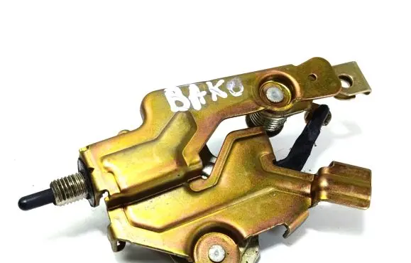 Mazda MPV II LW Fuel tank opening switch 