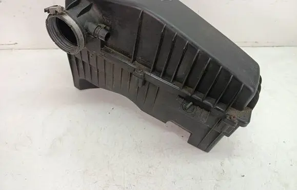 Peugeot 301 Air filter box 9820986780