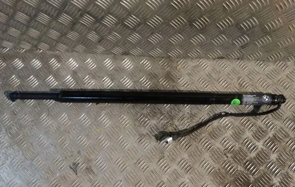 BMW X4 G02 Tailgate strut 7424416
