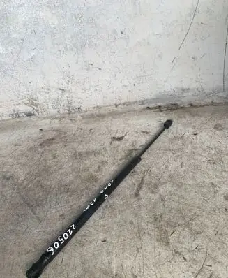 Volkswagen Jetta VI Tailgate strut 