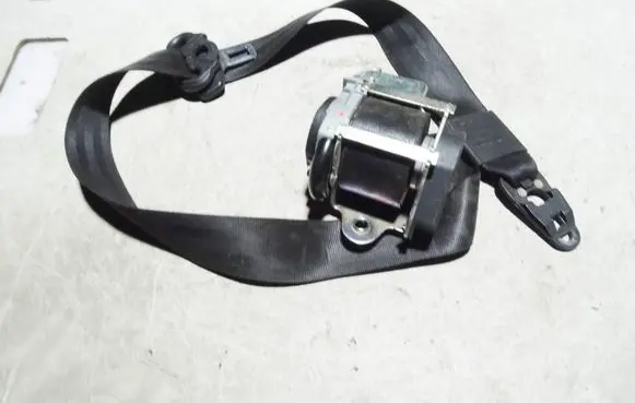 Audi Q7 4L Front seatbelt 4L1857705