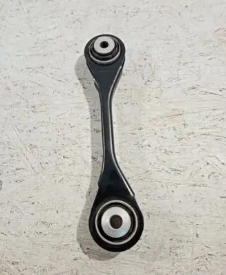 Rear wheel hub spindle/knuckle