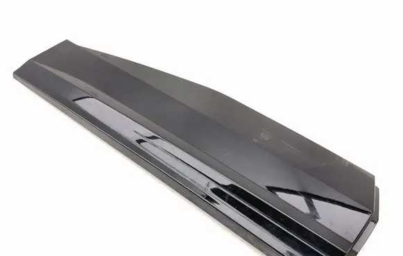 Rear door trim (molding)
