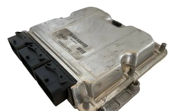 Volvo S40, V40 Engine control unit/module 8200126494 28SA5006 0281010441