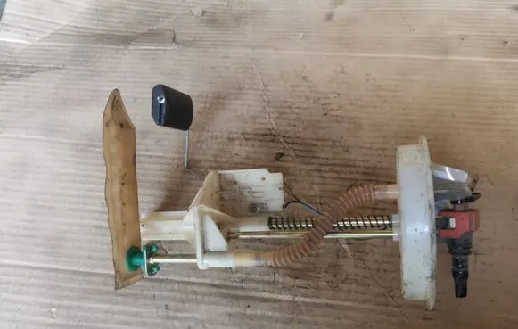 Fuel level sensor