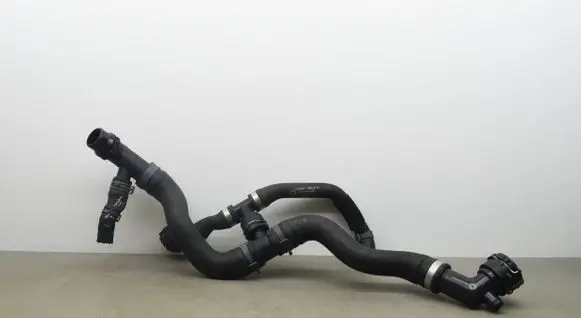 Audi A4 S4 B9 8W Engine coolant pipe/hose 8W0122293H 8W0122293AE