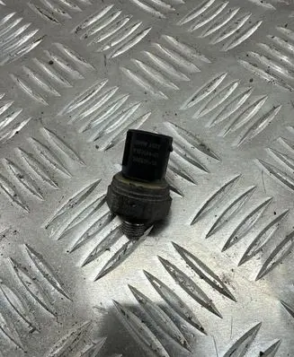 BMW X3 F25 Air conditioning (A/C) pressure sensor 9181464 24055913