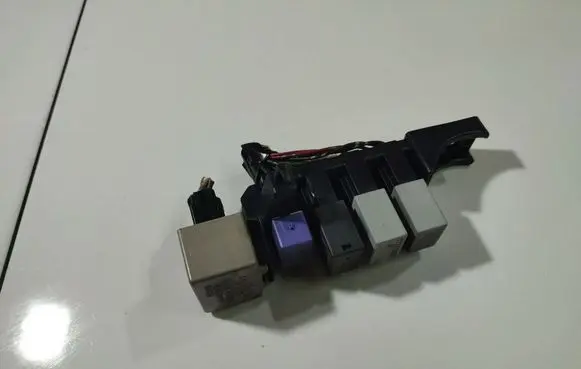 Toyota Avensis T250 Fuse box set 